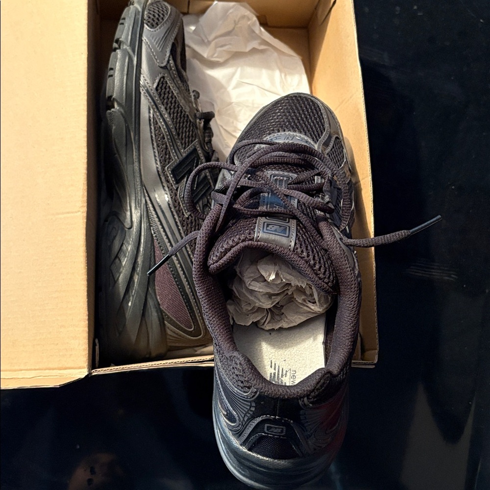 New Balance Charcoal Running Shoes - Picture 2 of 14